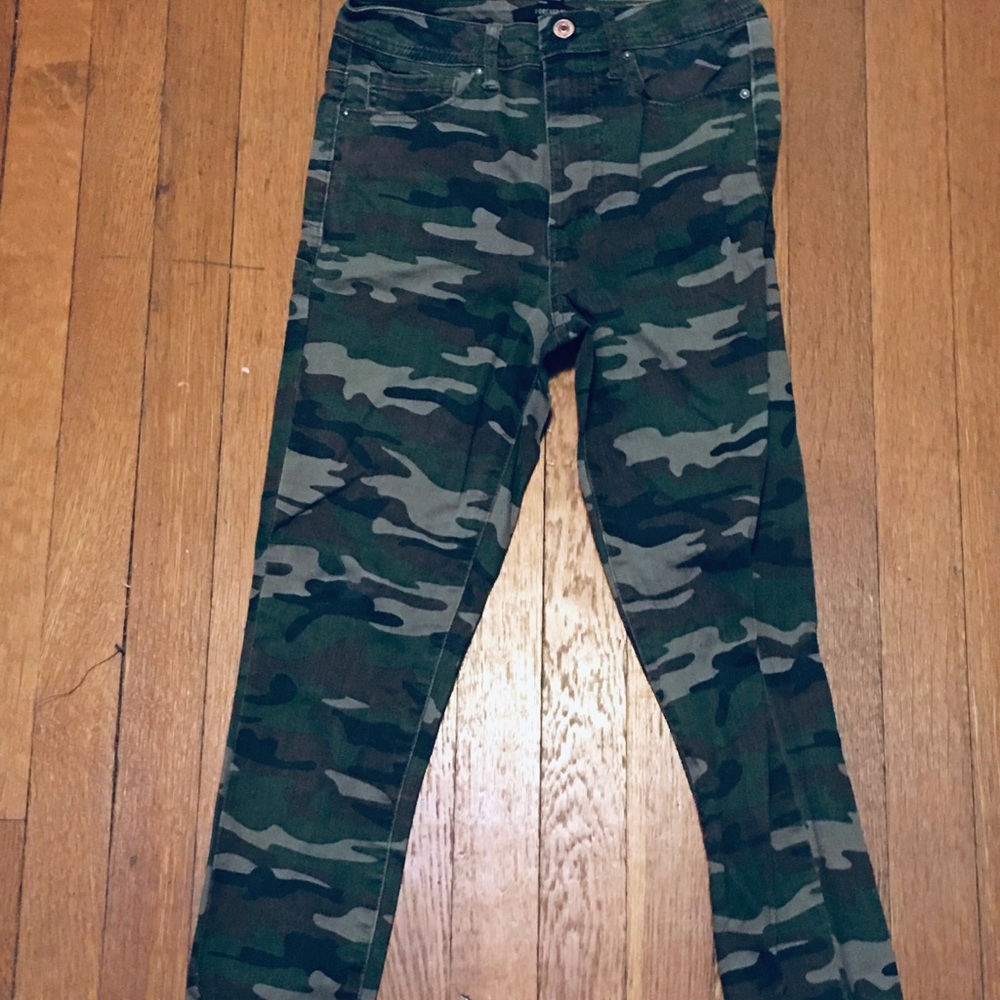Camo jeans